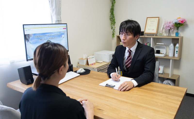 POINT4
年中無休のサポートで
いつでも相談できる